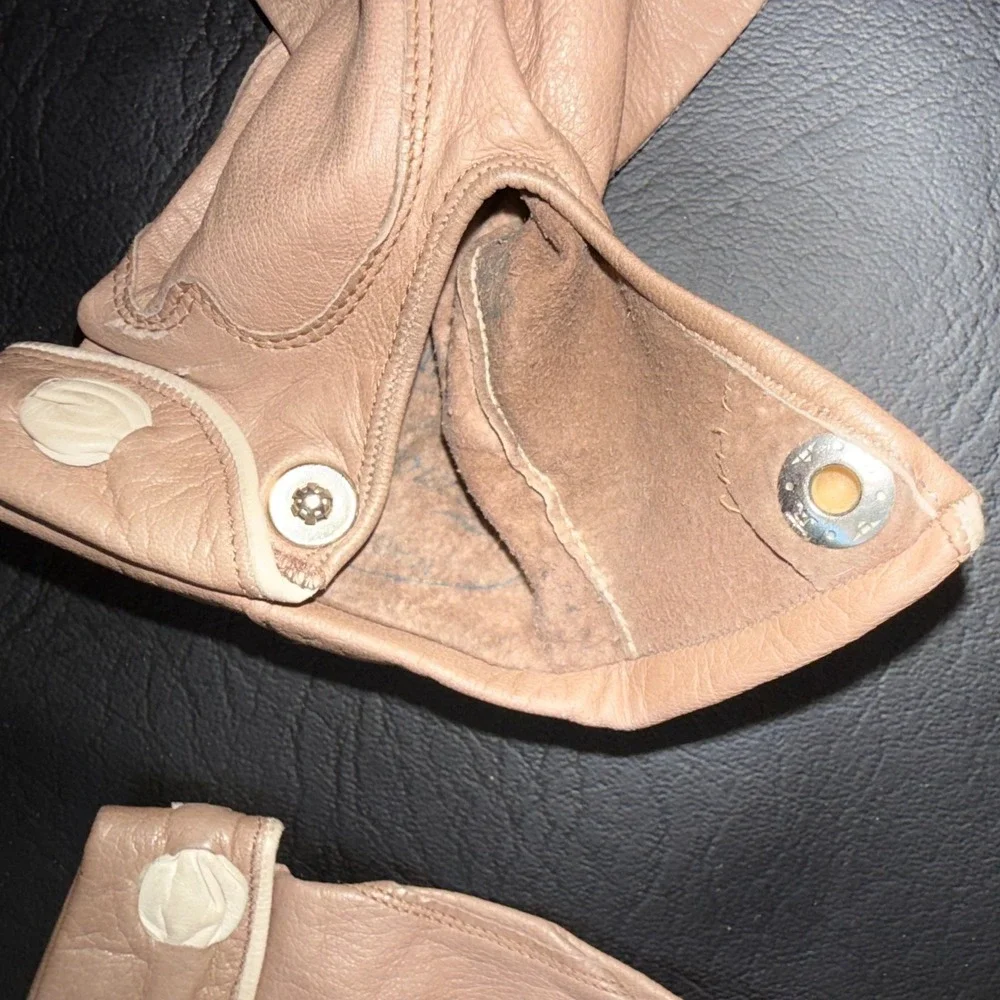 Vintage Chateau Tan Leather Gloves Made in France Embroidered Cream Trim